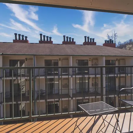 Appartement Oak Square - Unit 403 à Gatlinburg Extérieur photo