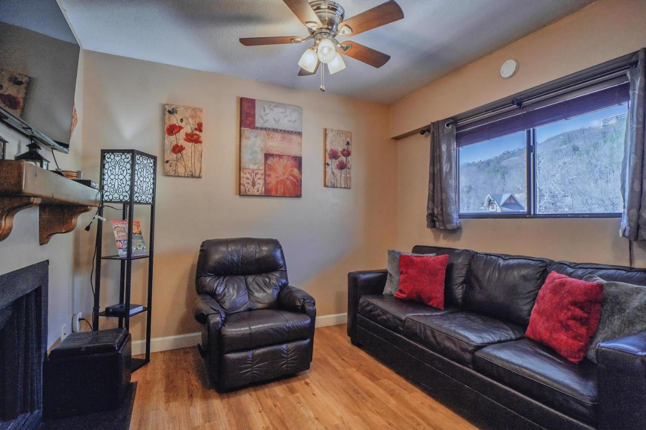 Oak Square - Unit 403 Appartement *